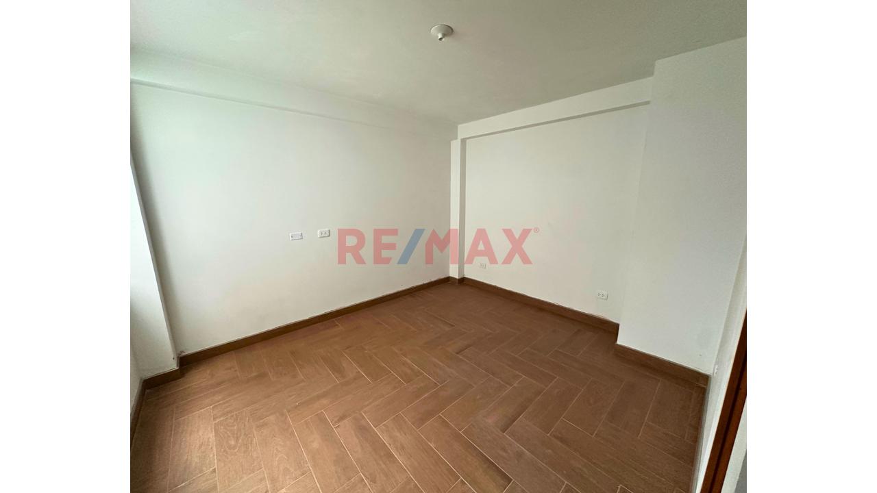 Departamentos De Estreno En Los Olivos 3Er.Piso - A 1 Cdr. De Av. Izaguirre — foto 4