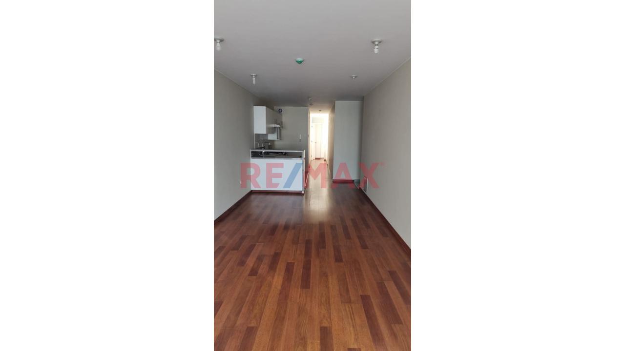 Depatamento En Alquiler Av Principal Surquillo — foto 12