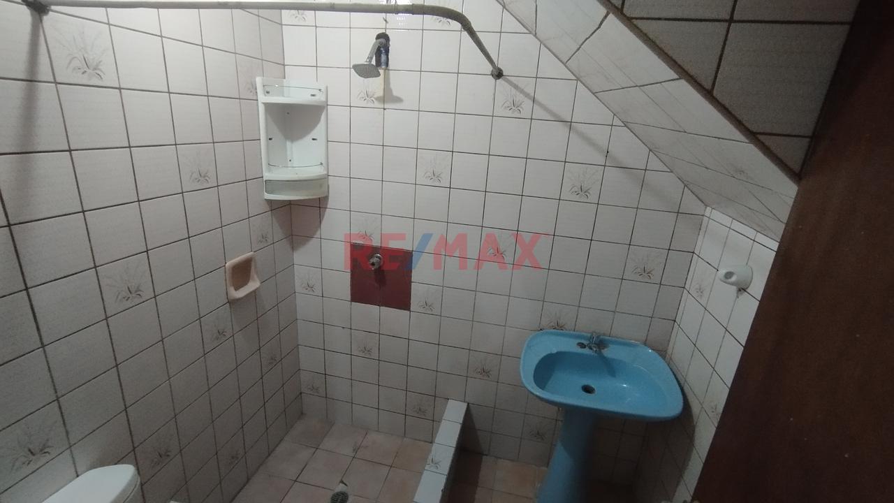Casa De 3 Pisos + Azotea – 240 M² Construidos En 90 M² De Terreno — foto 8