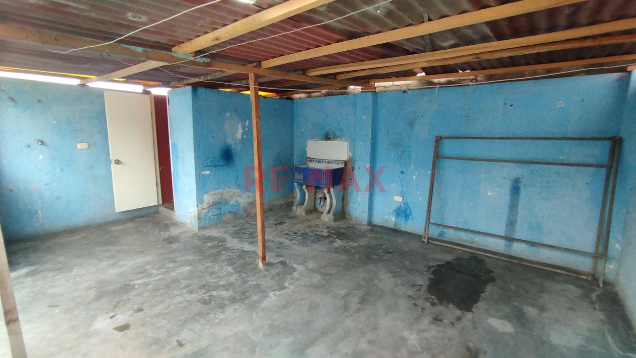 Casa De 3 Pisos + Azotea – 240 M² Construidos En 90 M² De Terreno - 19