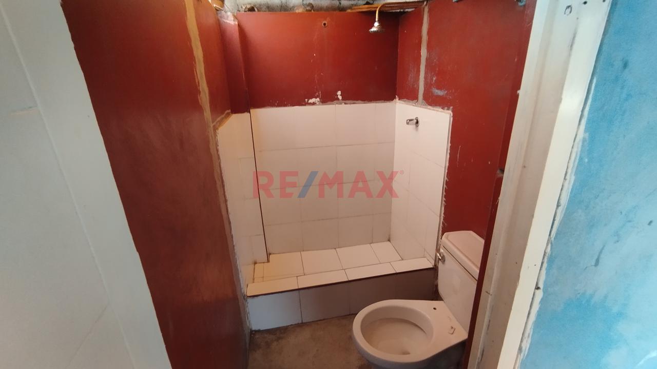 Casa De 3 Pisos + Azotea – 240 M² Construidos En 90 M² De Terreno - 20