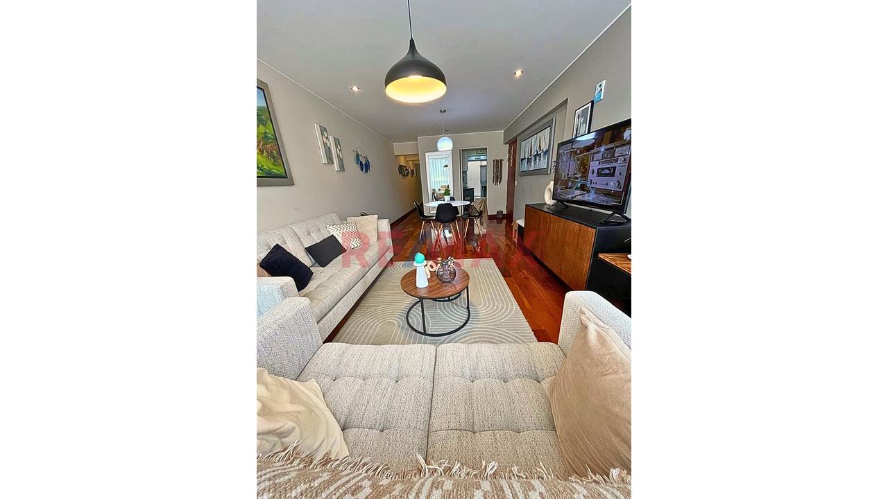 Exclusivo Departamento De 140 M² En 1.Er Piso: Espacio, Comodidad Y 2 Estacionamientos — foto 2