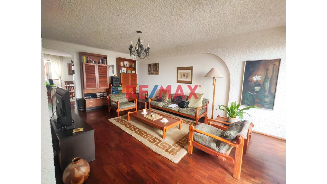 Departamento de 3 dormitorios en San Isidro, 147 m²