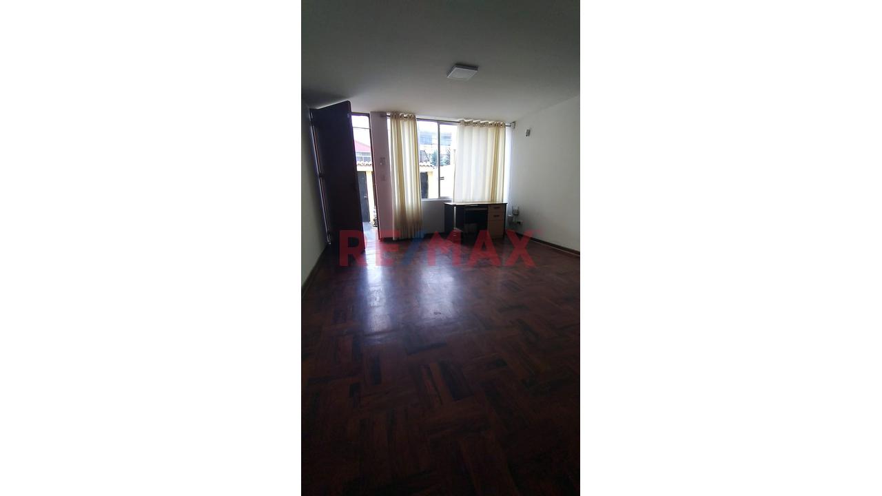 " Se Vende Casa De Dos (02) Pisos " - 10