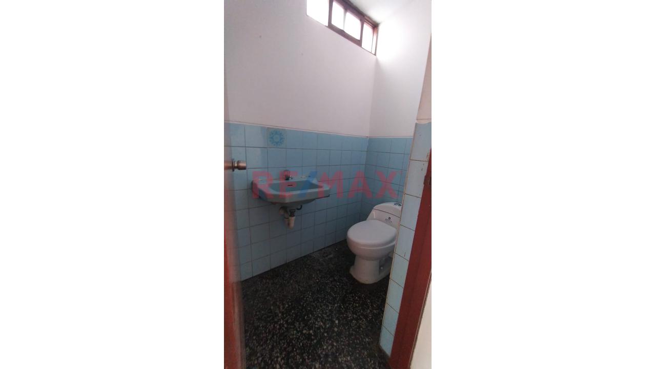 " Se Vende Casa De Dos (02) Pisos " - 12