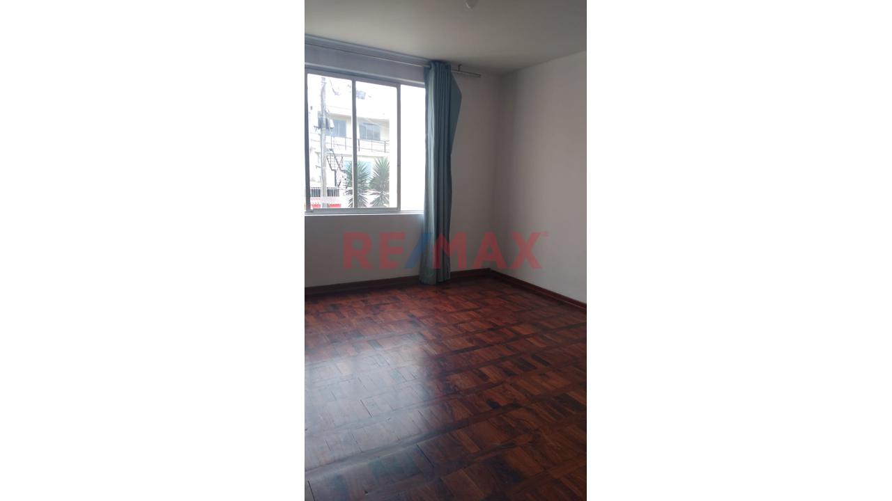 " Se Vende Casa De Dos (02) Pisos " - 3