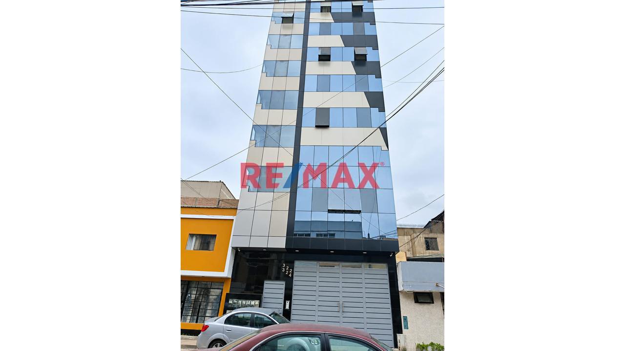 Oportunidad , Departamento En 5To Piso De Excelente Ubicacion En Excelente Zona