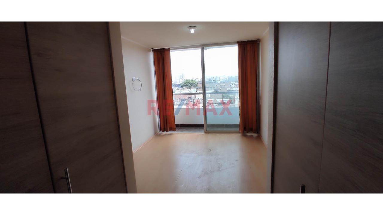 Venta De Dpto, En Urb. La Campiña 6Ta Etapa Chorrillos — foto 2