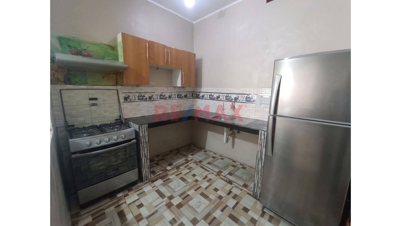 ¡Casa En Esquina En Venta En Sjl! 3 Niveles, Cochera/Negocio Y Gas Natural | Santa Rosa Del Sauce - 12