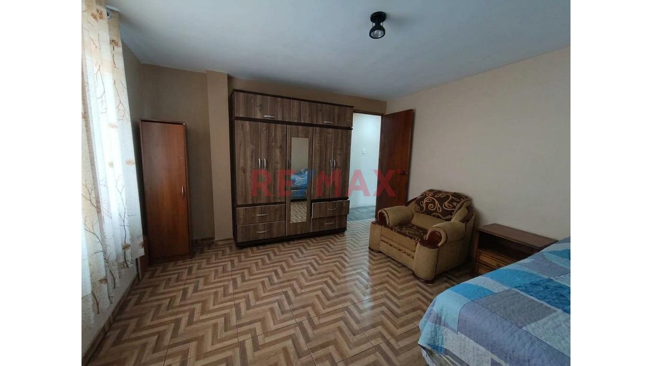 ¡Casa En Esquina En Venta En Sjl! 3 Niveles, Cochera/Negocio Y Gas Natural | Santa Rosa Del Sauce - 10