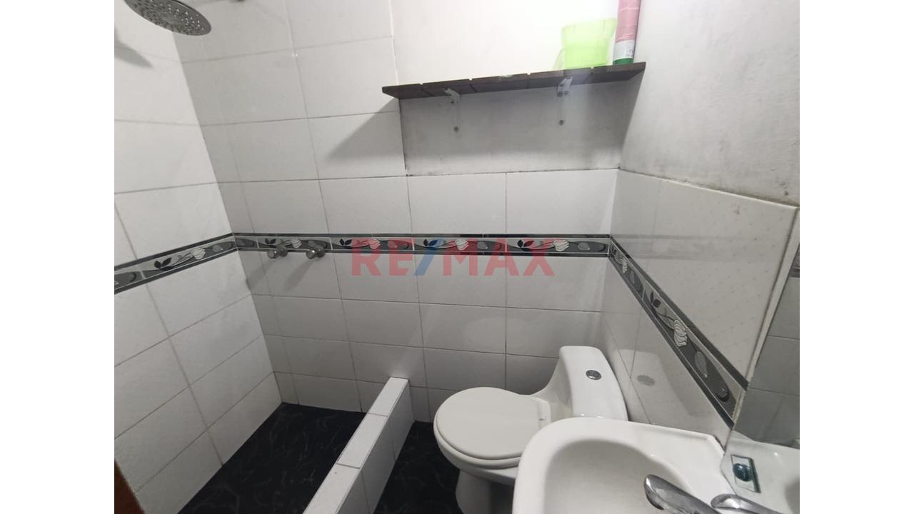 ¡Casa En Esquina En Venta En Sjl! 3 Niveles, Cochera/Negocio Y Gas Natural | Santa Rosa Del Sauce - 7