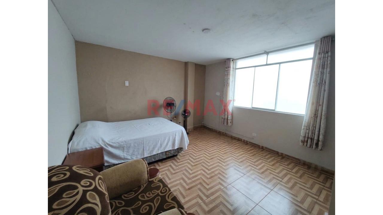 ¡Casa En Esquina En Venta En Sjl! 3 Niveles, Cochera/Negocio Y Gas Natural | Santa Rosa Del Sauce - 9