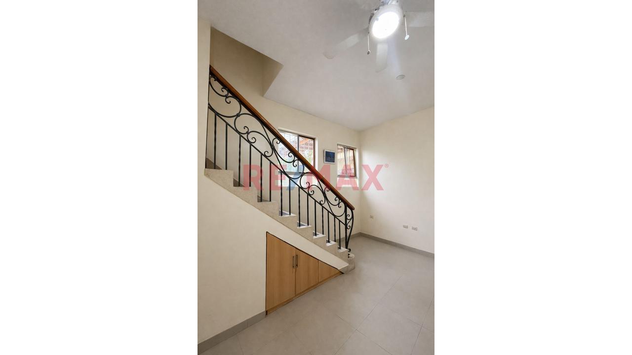 Ocasion Venta De Lindo Triplex Ubicado En Urb Los Cocos Del Chipe O S - 7