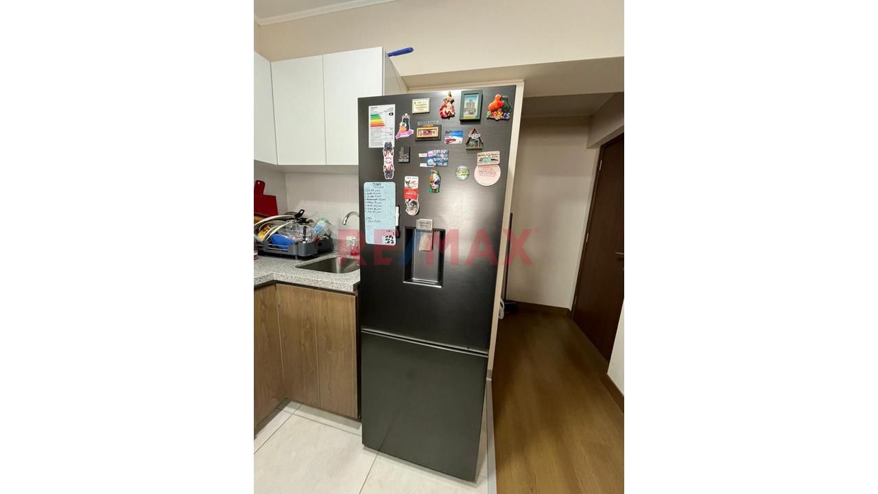 Alquilo Moderno Departamento Totalmente Amoblado En Surquillo Limite Con San Isidro — foto 4