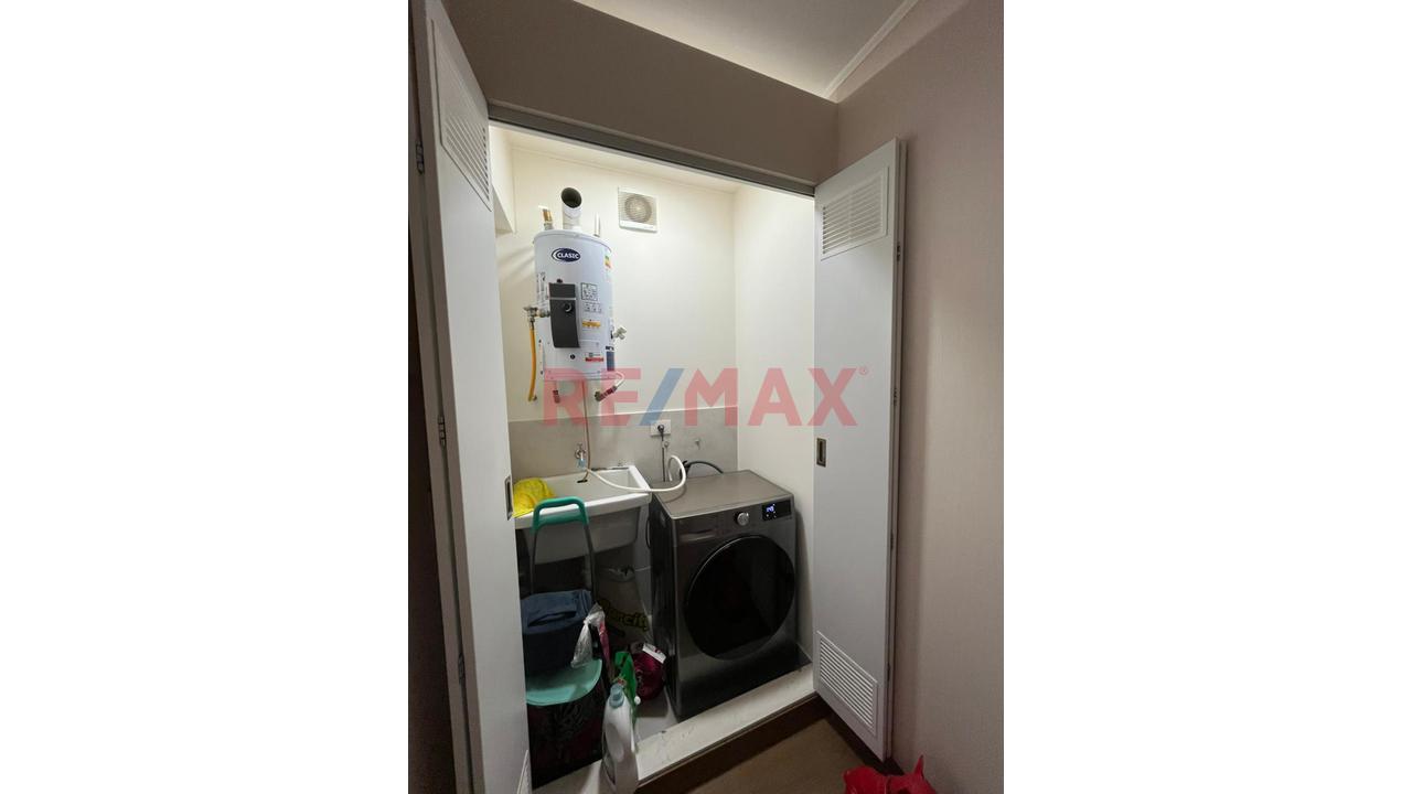 Alquilo Moderno Departamento Totalmente Amoblado En Surquillo Limite Con San Isidro — foto 5