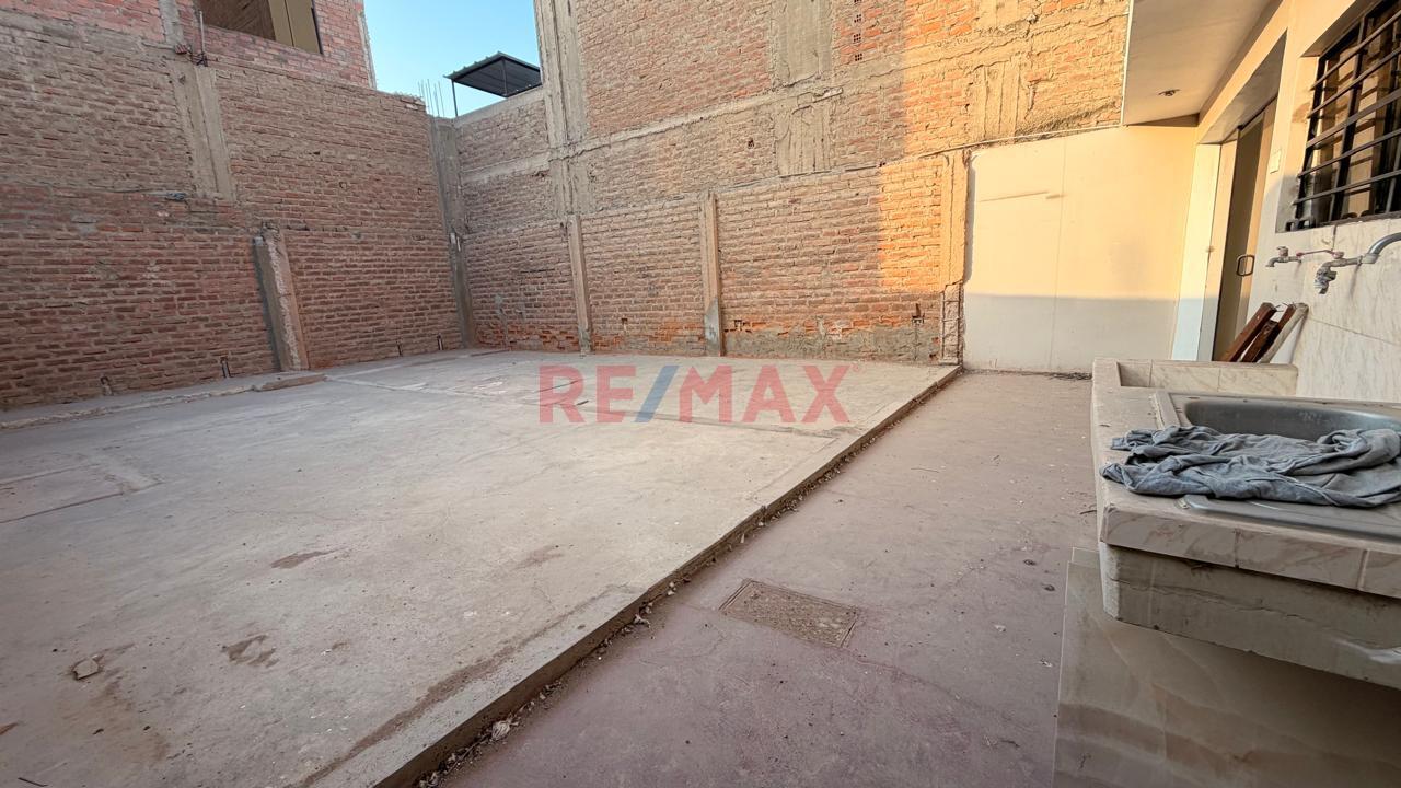 Alquiler De Local En Huaral - 2