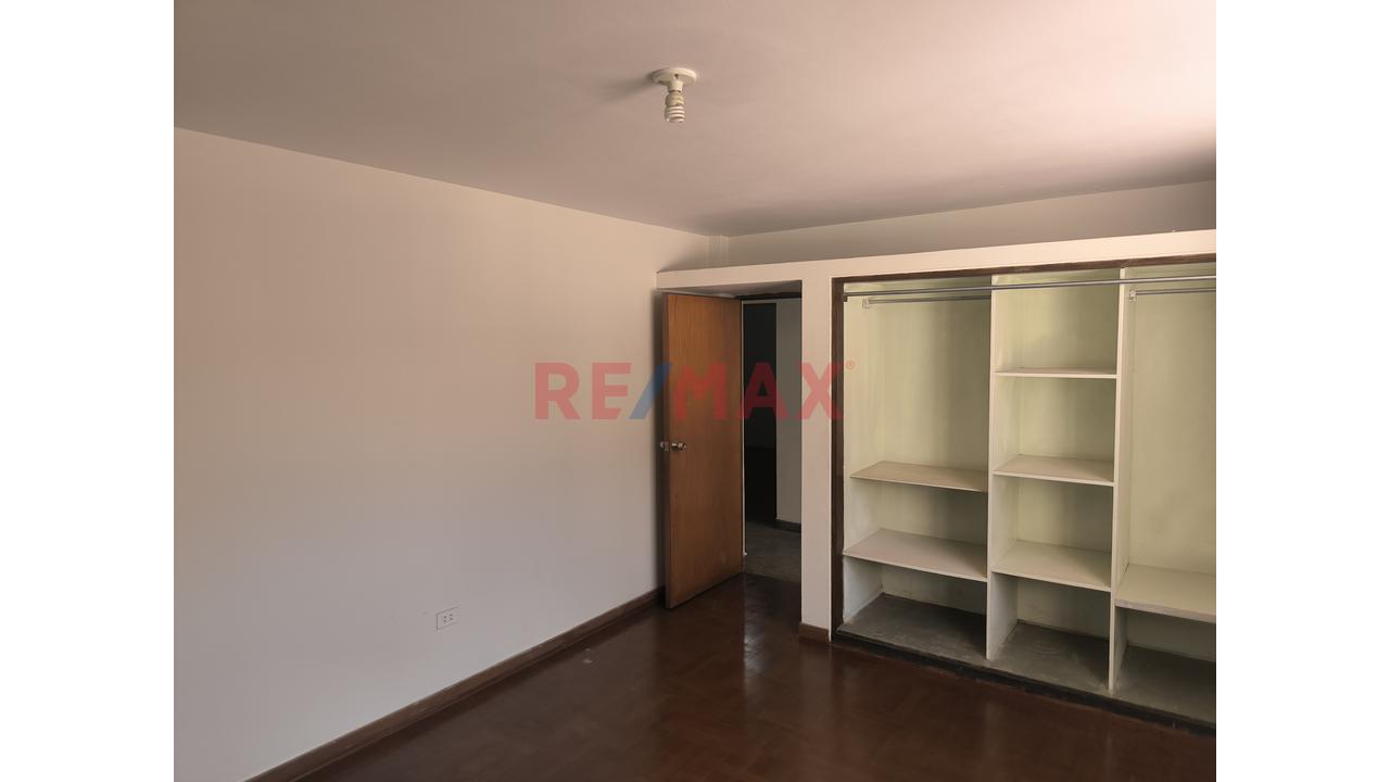 En Alquiler: Amplia Y Exclusiva Casa En Urb. Santa Inés - 7