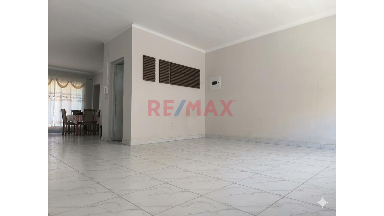 En Alquiler: Amplia Y Exclusiva Casa En Urb. Santa Inés - 9
