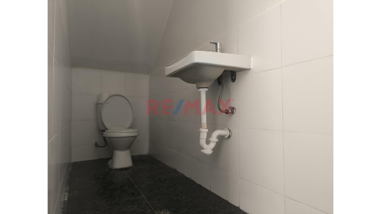 En Alquiler: Amplia Y Exclusiva Casa En Urb. Santa Inés - 5