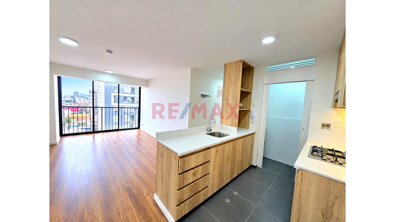 Departamento De Estreno En Alquiler De 3 Habitaciones/San Miguel — foto 2