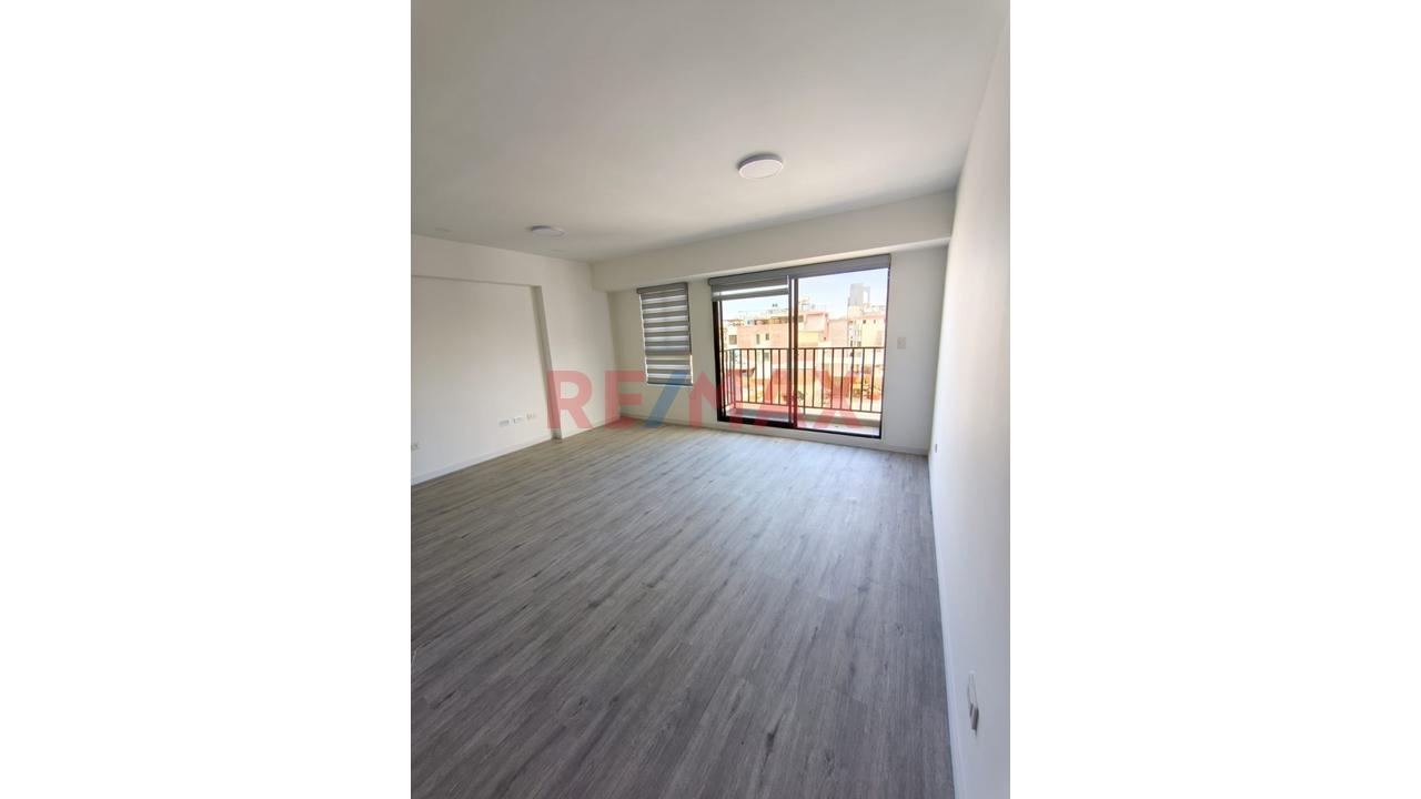Se Alquila Departamento De Estreno En Residencial Acces (Los Arces) Con Cochera Para Camioneta - 8