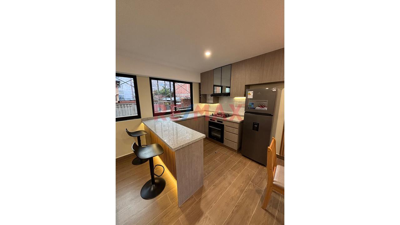 Departamento En Venta – Urb. Larapa - 11