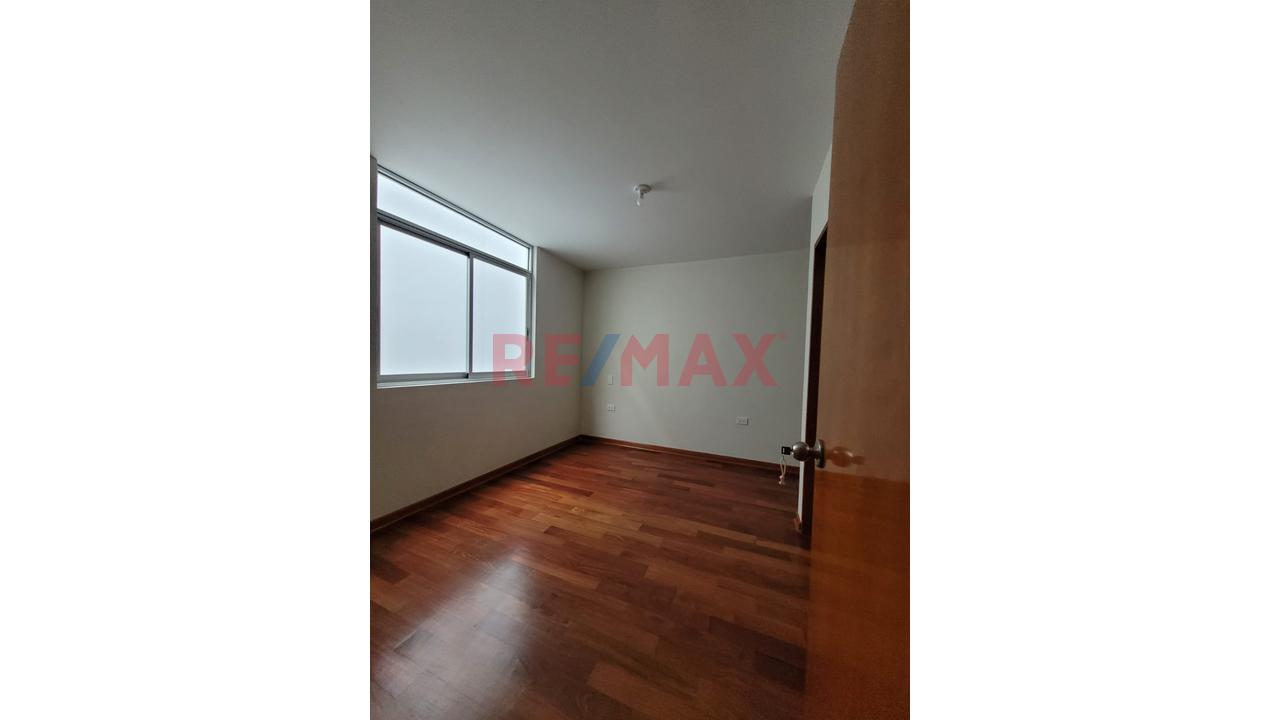 ¡Bajó De Precio! Último Departamento En Rosario De Villa, Chorrillos! — foto 9