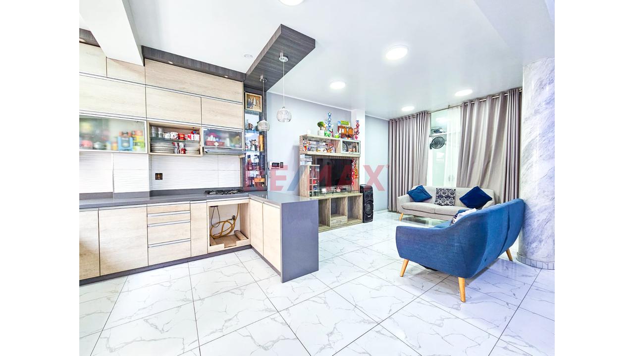 ¡Alquila Amplia Y Hermosa Casa De 2 Niveles | 4 Dormitorios + Cochera | 180 M²! - 10