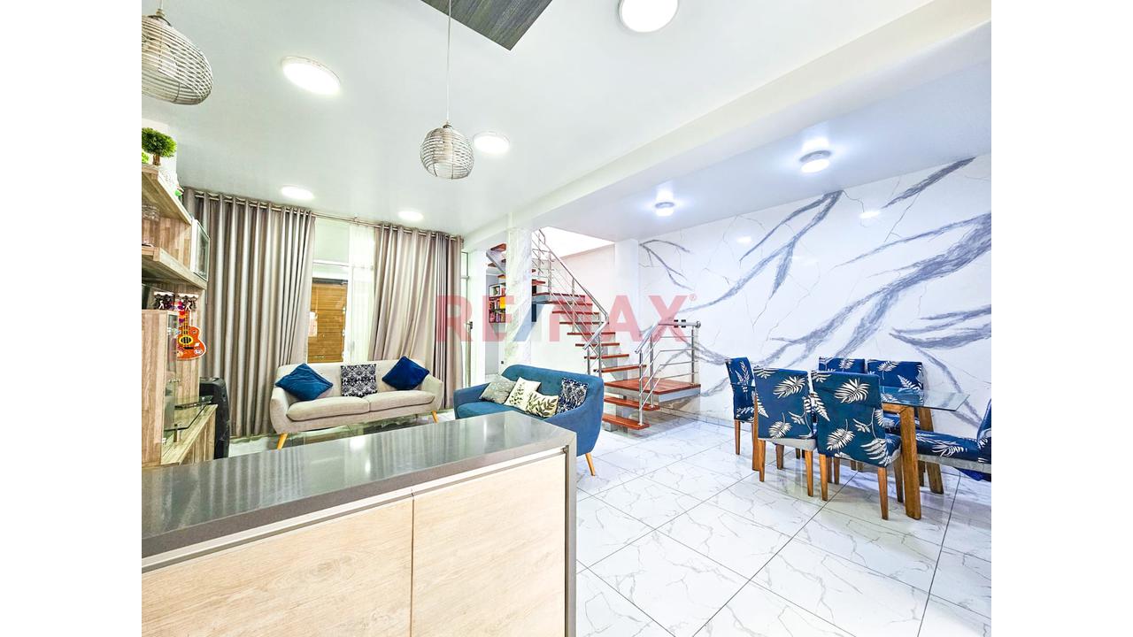 ¡Alquila Amplia Y Hermosa Casa De 2 Niveles | 4 Dormitorios + Cochera | 180 M²! - 14