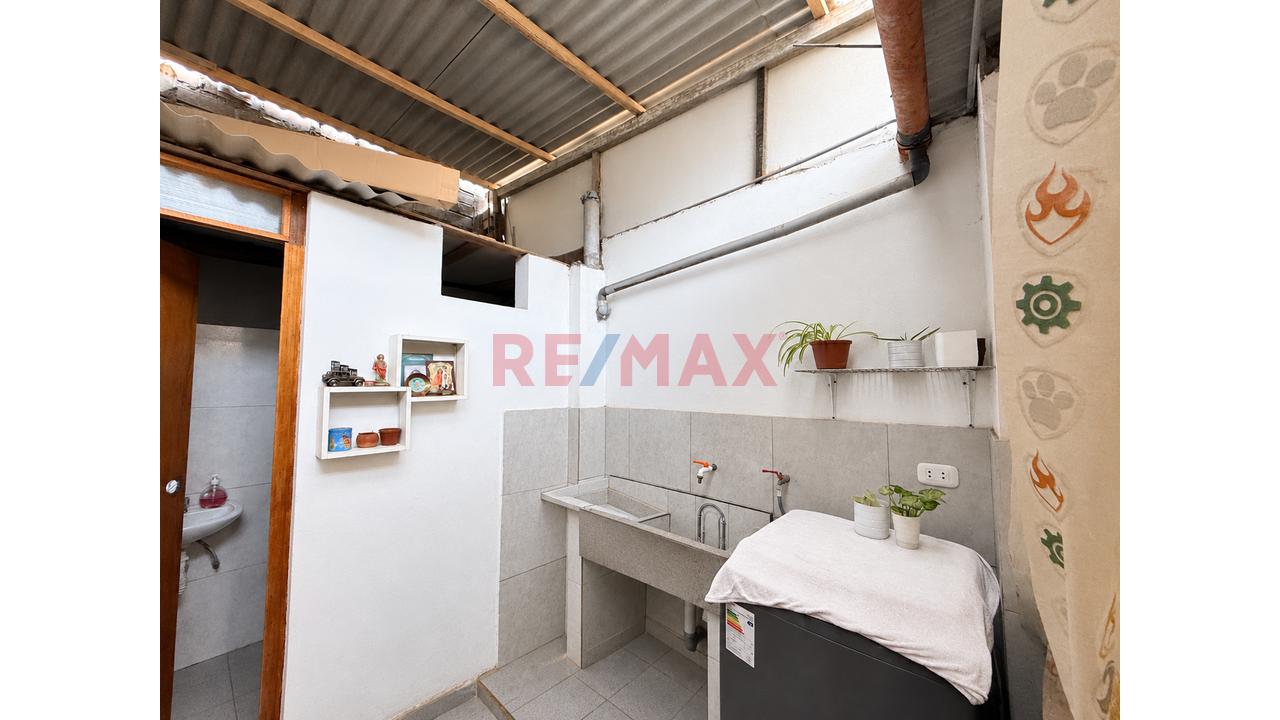 Casa En Venta - Villa Maria De Triunfo - 14