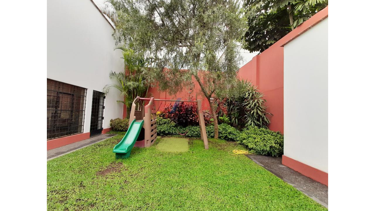 Exclusiva Residencia En Country Club San Isidro | 556.80 M² - 2