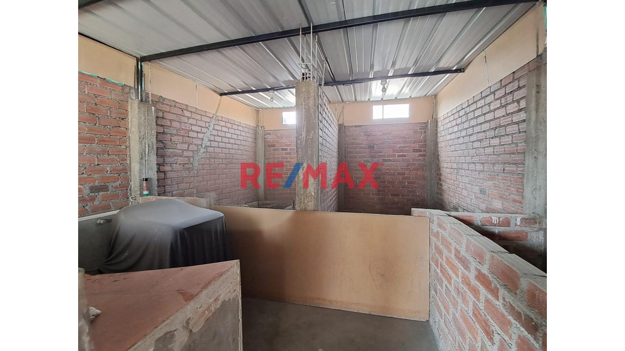 🚨 ¡Ocasión Para Vivir E Invertir En Sjl! 🏡💰 🔥 Casa De 3 Pisos + Amplia Azotea - 9