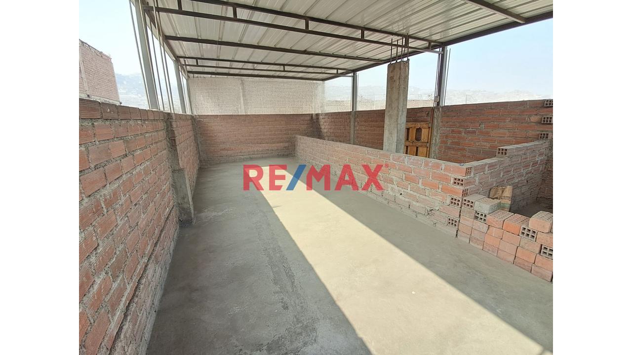 🚨 ¡Ocasión Para Vivir E Invertir En Sjl! 🏡💰 🔥 Casa De 3 Pisos + Amplia Azotea - 19