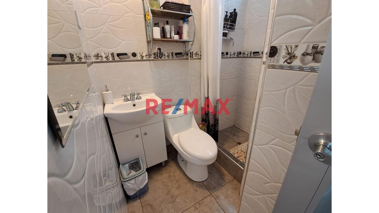 🚨 ¡Ocasión Para Vivir E Invertir En Sjl! 🏡💰 🔥 Casa De 3 Pisos + Amplia Azotea - 6