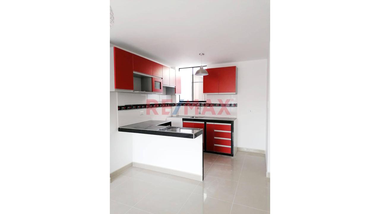 Departamento En Venta En Los Olivos | 3 Dormitorios | 75 M² - 2