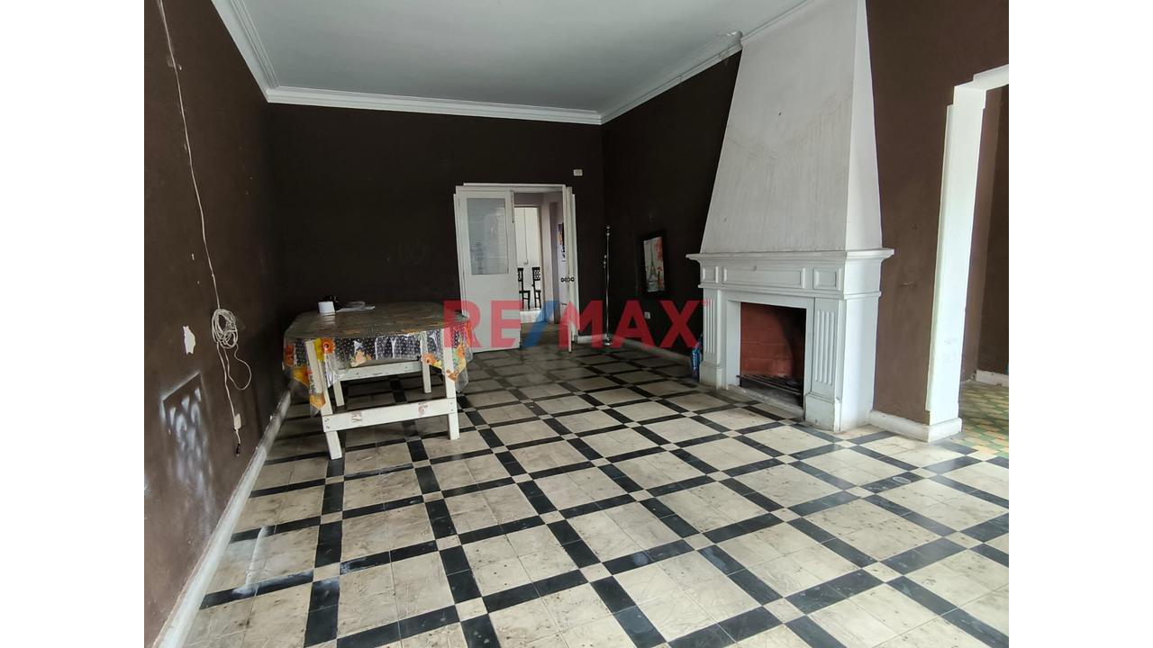 Se Vende Casa Como Terreno En San Isidro – Country Club | 610 M² | 8 Pisos | Avenida Principal