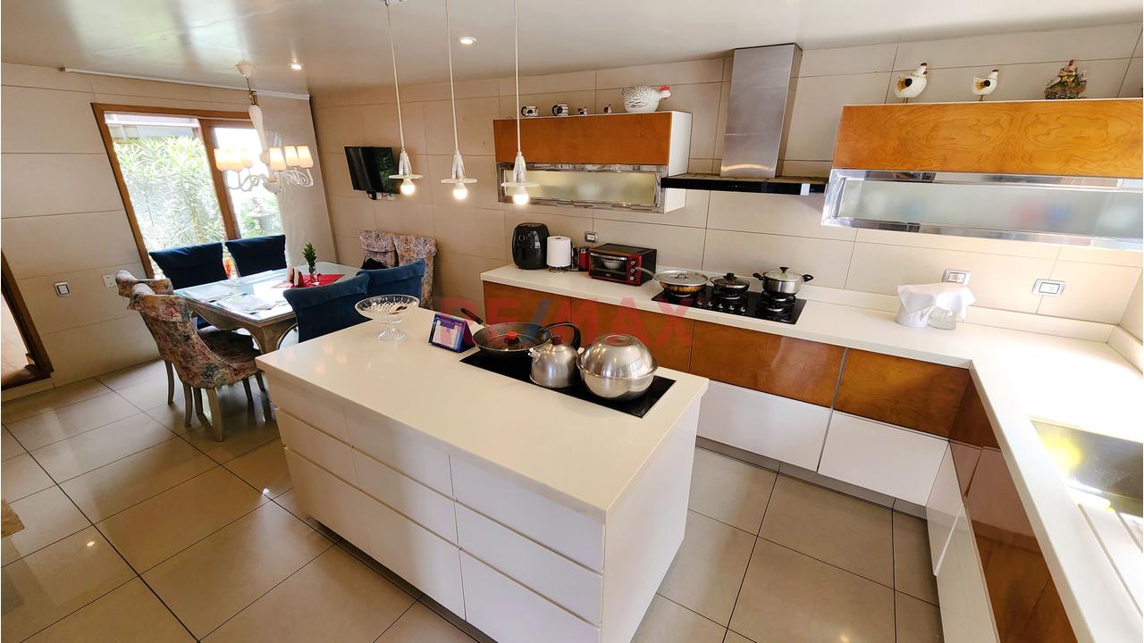 Exclusiva Casa En Venta En Santiago De Surco — foto 6