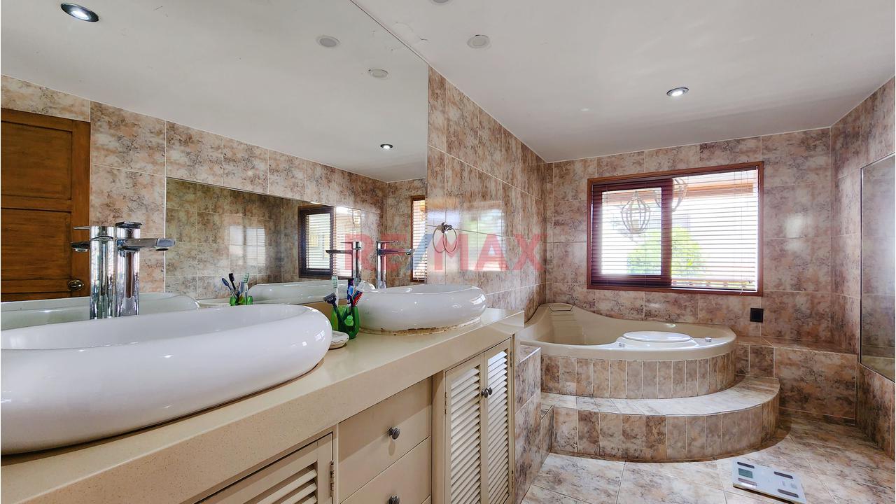 Exclusiva Casa En Venta En Santiago De Surco — foto 9