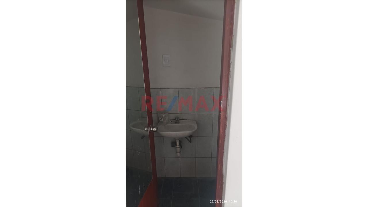 Local Comercial De 100 M2 Frente A Avenida El Sol De Naranjal,A Pasos Del Óvalo Canta Callao — foto 7