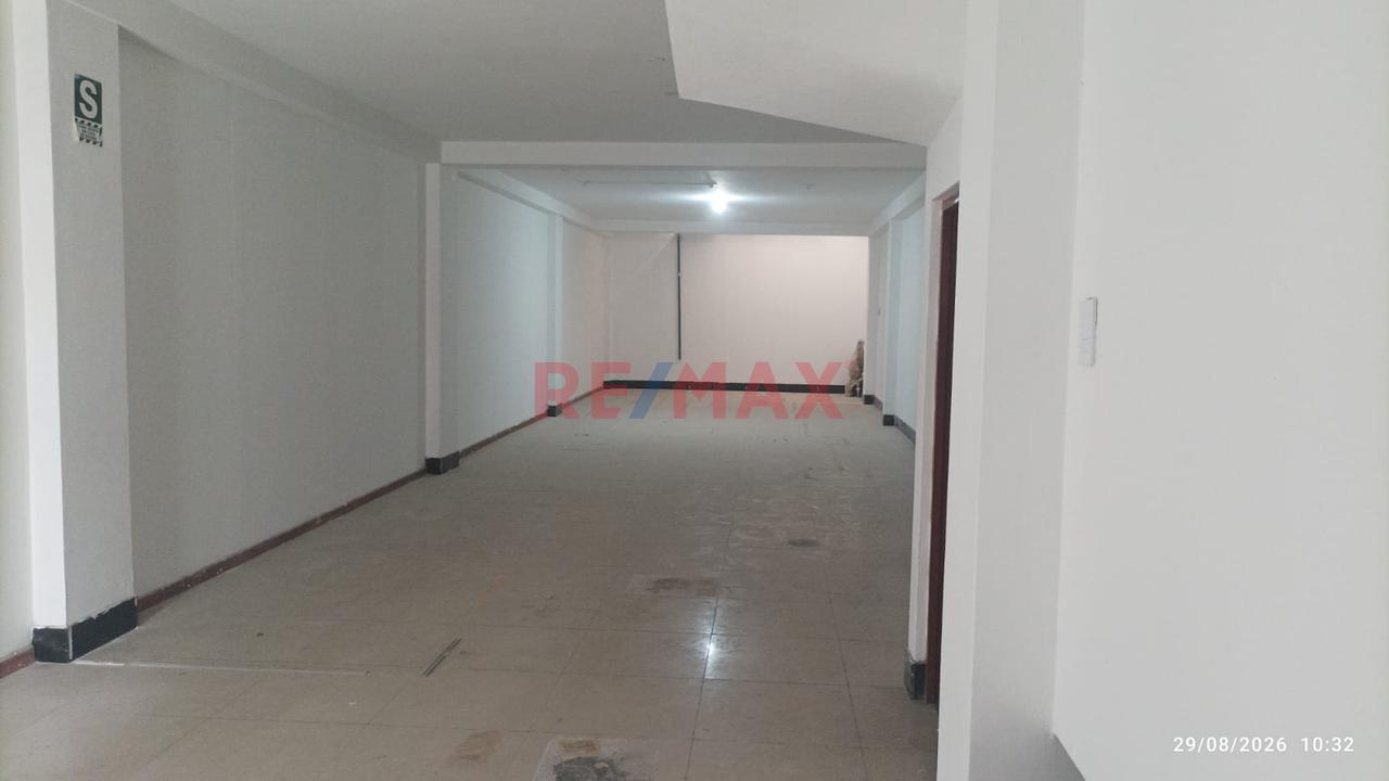 Local Comercial De 100 M2 Frente A Avenida El Sol De Naranjal,A Pasos Del Óvalo Canta Callao — foto 5