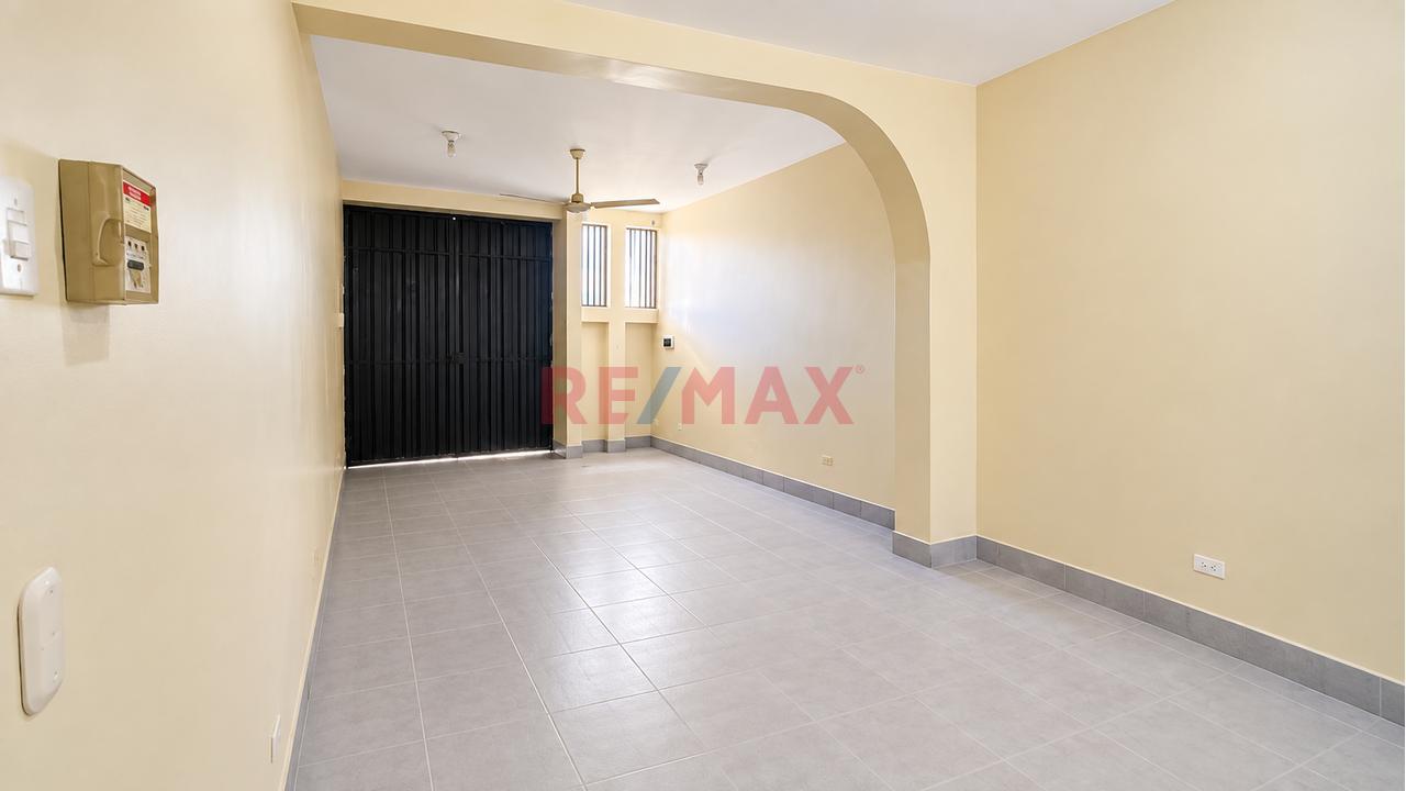 Vendo Edificio Comercial De 3 Niveles – Tarapoto - 5 Minutos Plaza De Armas - 5