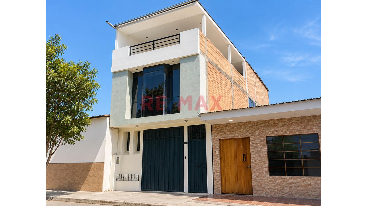 Vendo Edificio Comercial De 3 Niveles – Tarapoto - 5 Minutos Plaza De Armas - 1