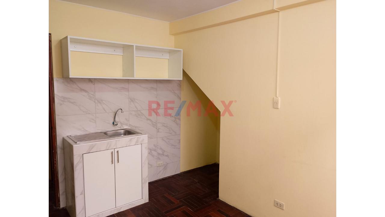 Se Alquila Minidepartamento Cerca De La U. San Martin De Porres En La Ensenada, La Molina — foto 9
