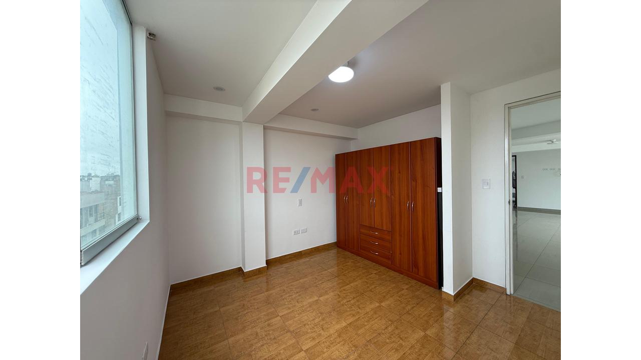 Alquiler Dpto 4To Piso 80M2 Surco - S/. 2100 — foto 10