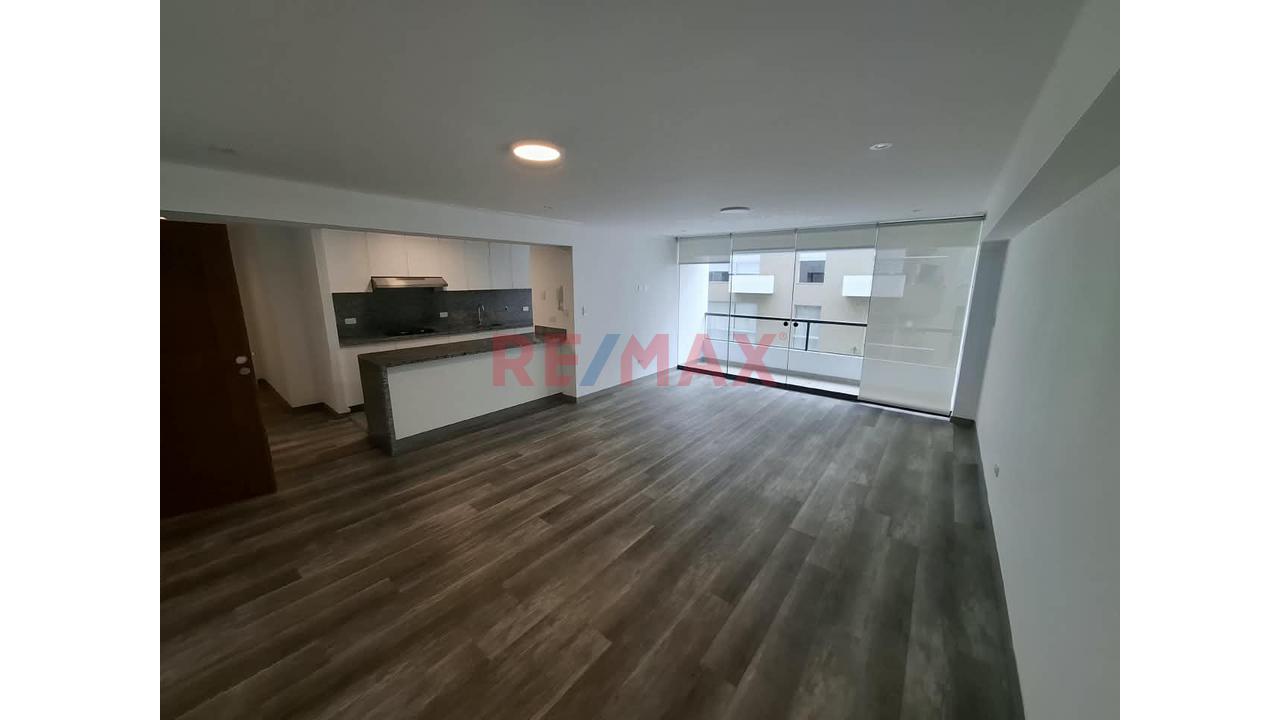 Venta Departamento En Chacarilla Con Balcón No Se Paga Alcabala
