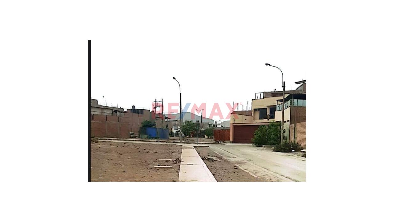 Venta De Terreno 105 M² Con Doble Acceso Hacia El Parque Y Calle - Carabayllo — foto 9