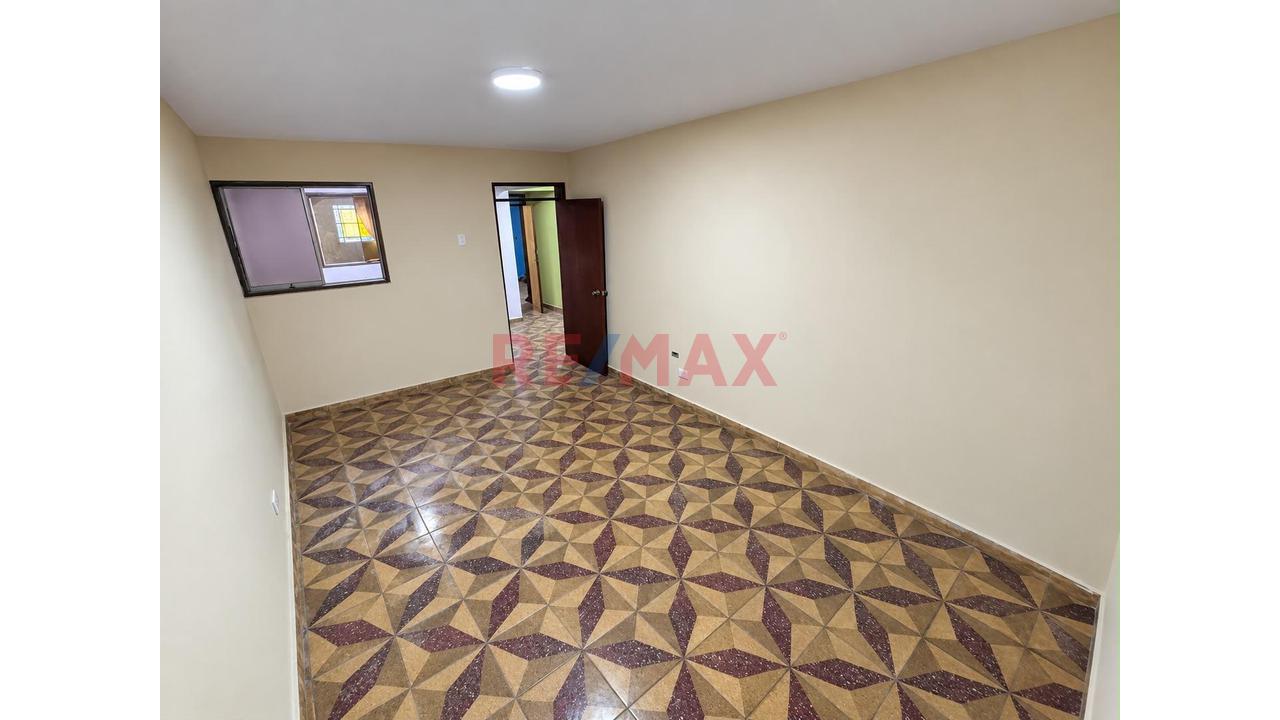 ¡Gran Oportunidad De Inversión Y Vivienda En Villa María Del Triunfo! — foto 5