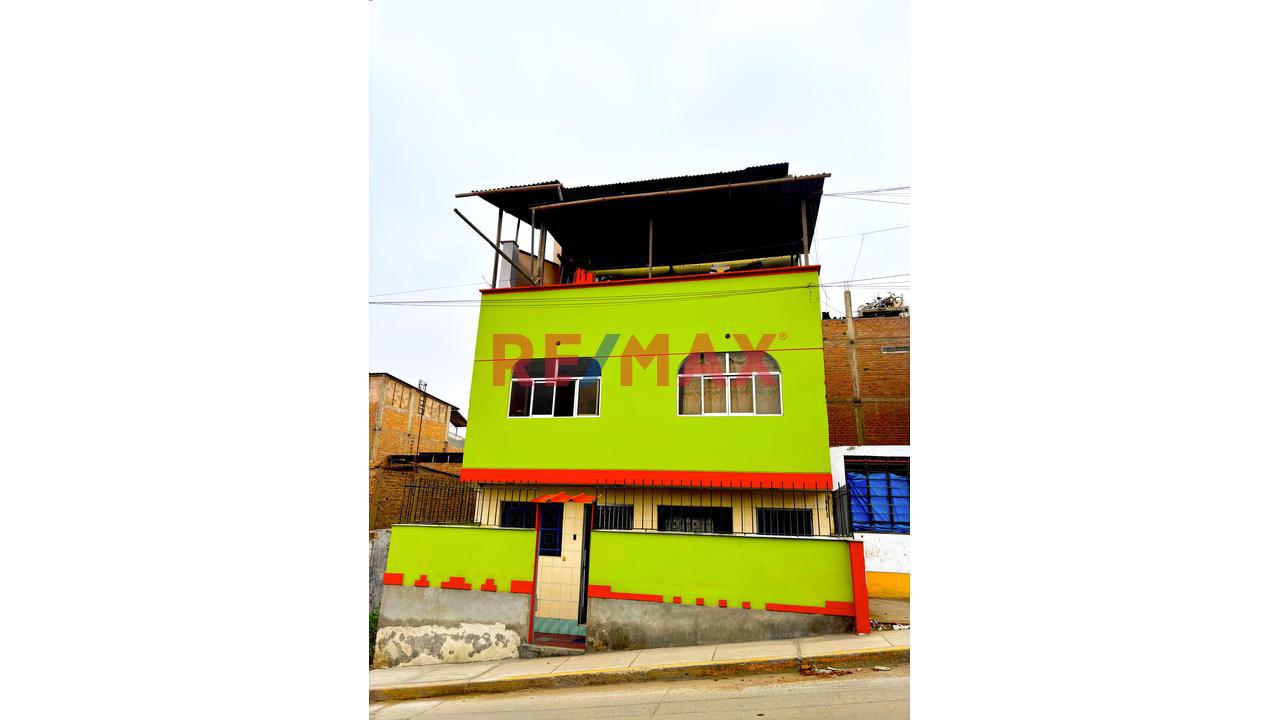 ¡Gran Oportunidad De Inversión Y Vivienda En Villa María Del Triunfo!