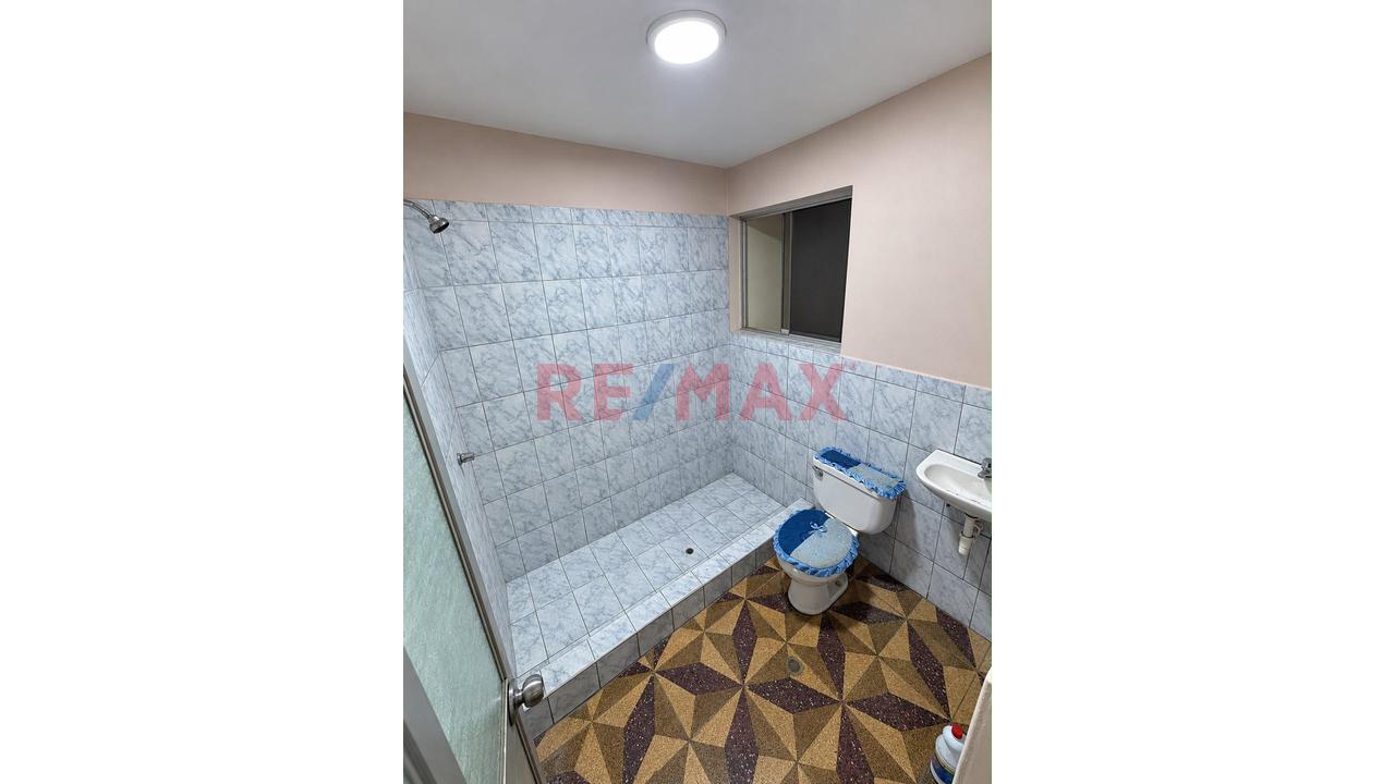 ¡Gran Oportunidad De Inversión Y Vivienda En Villa María Del Triunfo! — foto 4