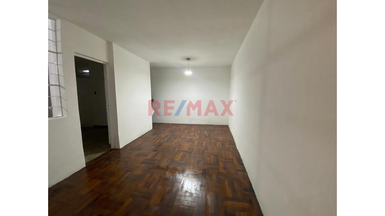Venta De Departamento, Primer Piso